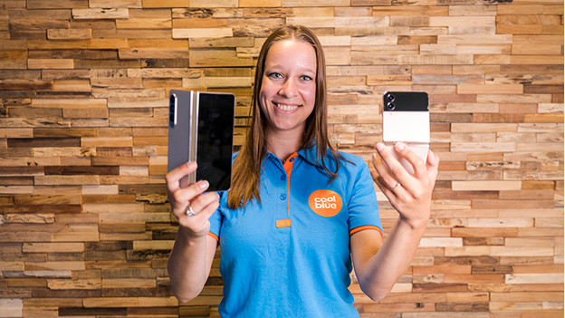 Choose Samsung Flip and Fold 4 charger