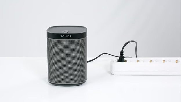 Sonos Lautsprecher an die Stromversorgung anschließen