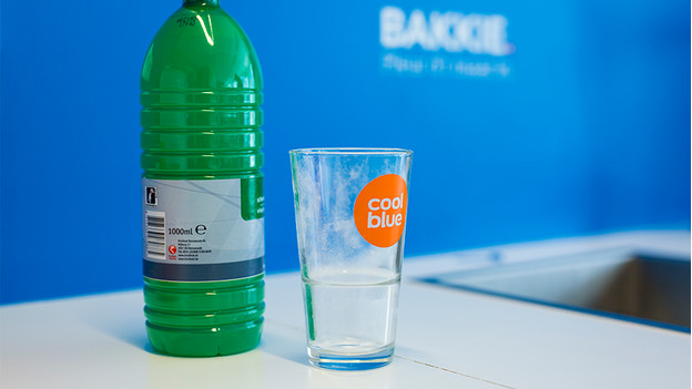 How do I prevent white stains on my glassware? | Coolblue - Free ...