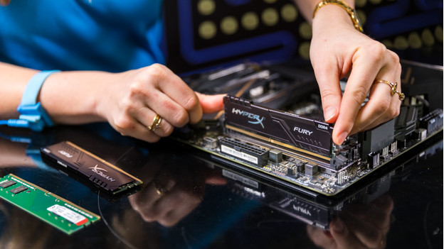 Which computer parts do you choose for a pro gaming PC? | Coolblue ...