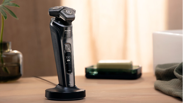 Philips electric shaver