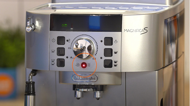 Die Entkalkungsanzeige meiner Delonghi Magnifica h rt nicht auf zu