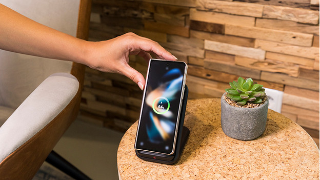 Wireless charger Fold 4 Flip 4