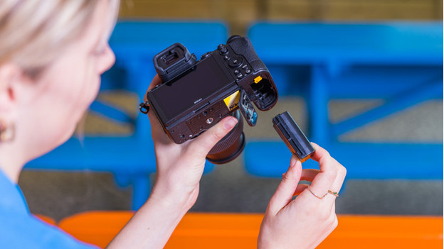 How can I make my camera battery last longer? | Coolblue - Free ...