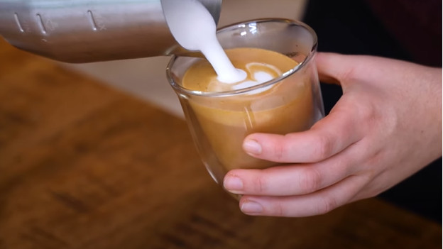 Kreiere die Latte Art