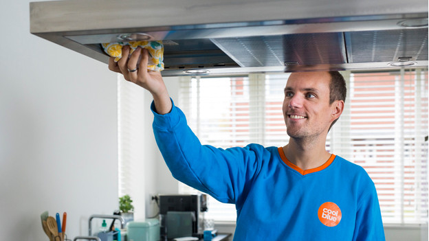 How do I clean a stainless steel range hood? | Coolblue - Free delivery ...