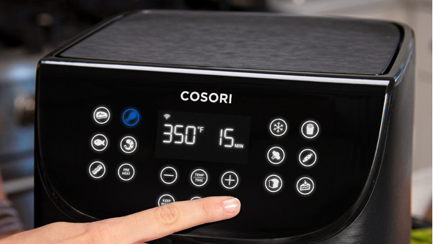 Cosori airfryer with pre-programmed cooking programs