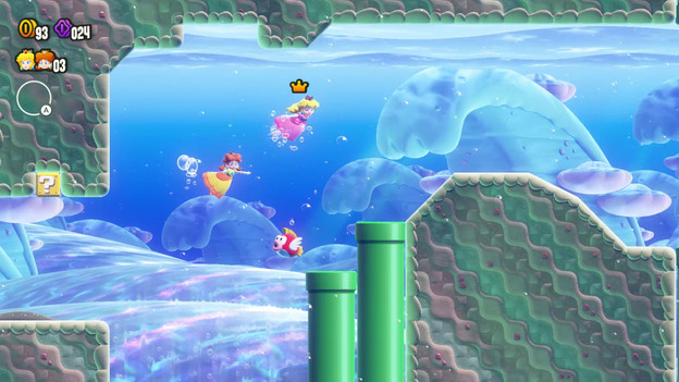 Daisy und Peach schwimmen unter Wasser