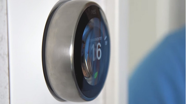 How do you make sure the Nest thermostat receives power? | Coolblue - Free  delivery u0026 returns