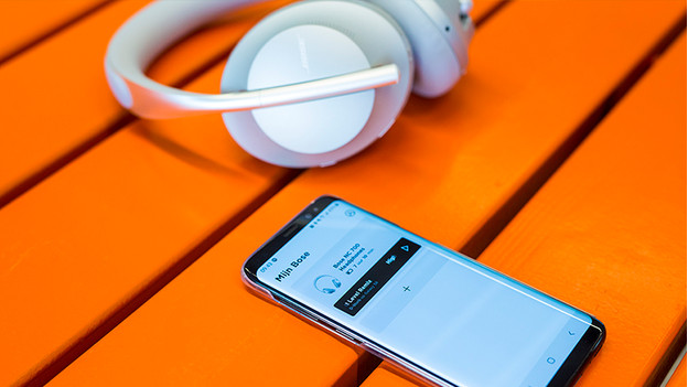 Headphones with app