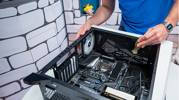How do I build in my motherboard? | Coolblue - Free delivery & returns