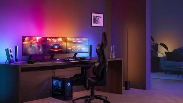 Gaming PC with light strip