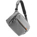 Peak Design Everyday Sling 10 l v2 Ash produkt in gebrauch