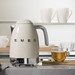 SMEG KLF04CREU Creme produkt in gebrauch