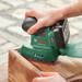 Bosch EasySander 18V-8 + 2,5 Ah Akku (2x) produkt in gebrauch