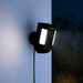 Ring Spotlight Cam Pro - Plug In - Schwarz - 3er-Pack produkt in gebrauch