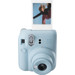 Fujifilm Instax Mini 12 Pastel Blue produkt in gebrauch