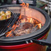 Kamado Joe Classic II + Abdeckung + Pizzastein produkt in gebrauch