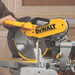 DeWalt DWS780-QS + Untergestell produkt in gebrauch