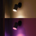 Philips Hue Fugato Aufbauspot White and Color - Schwarz - 1 Spot produkt in gebrauch