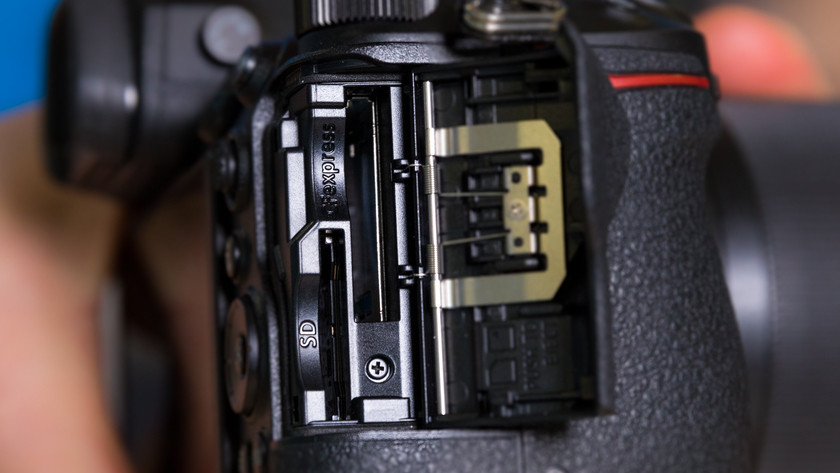 Nikon Z6 II XQD- und SD-Steckplätze