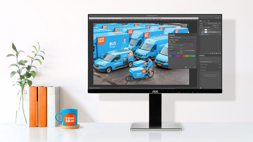 Using Photoshop on an AOC monitor