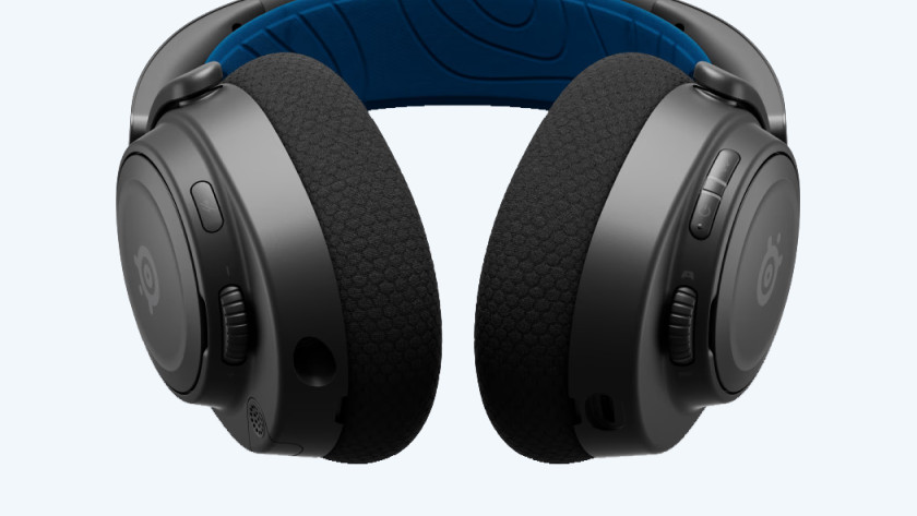 Arctis Nova 7P without noise cancelling