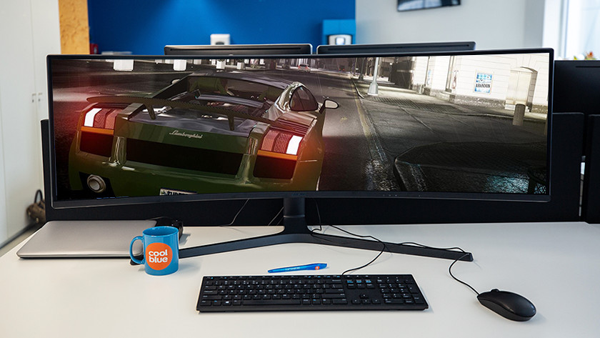 An ultrawide curved gaming monitor provides a unique gaming experience.