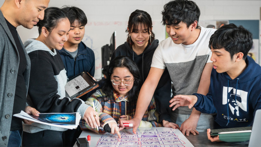 Studierende arbeiten an gesellschaftlichen Projekten