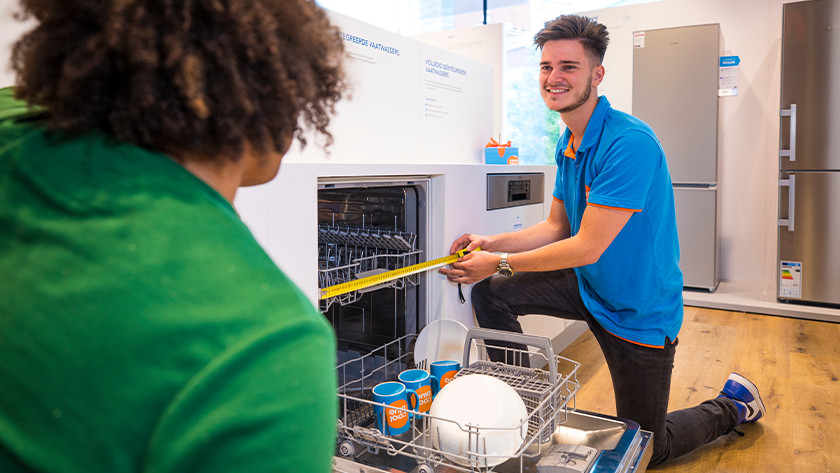 Built-in dishwashers