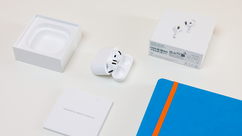 Apple AirPods 4 lost