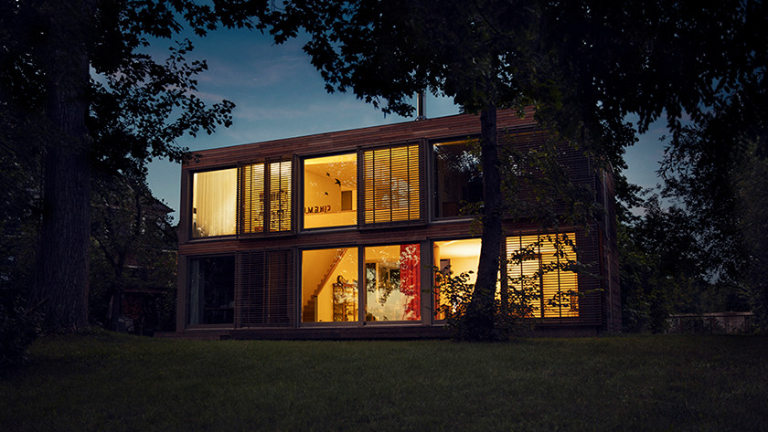 Philips Hue with Bridge vs Philips Hue with Bluetooth