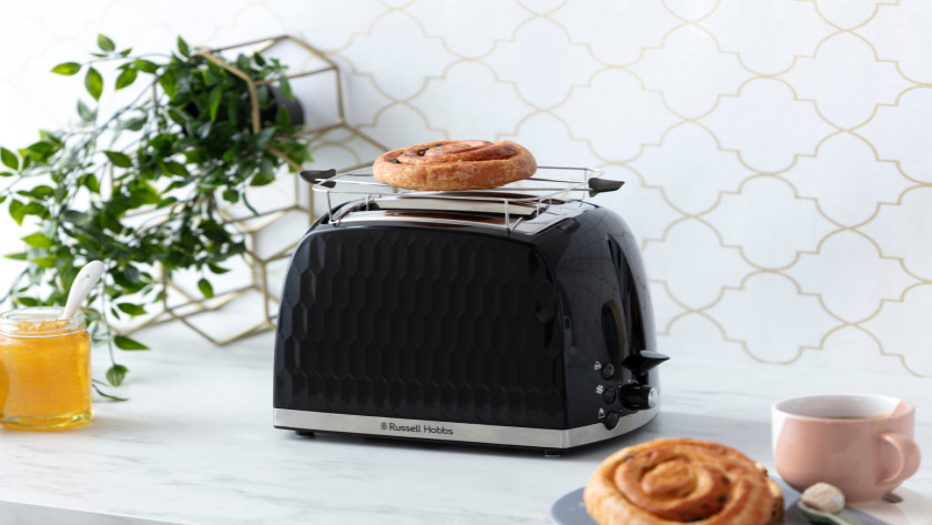 Russell & Hobbs toaster with warming rack