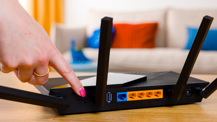 Wi-Fi 6E Router