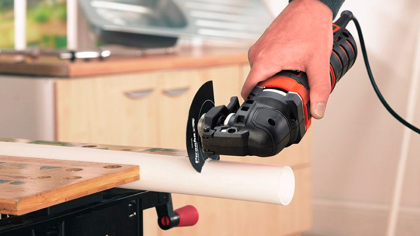 Cut through and cross-cut oscillating multi-tool