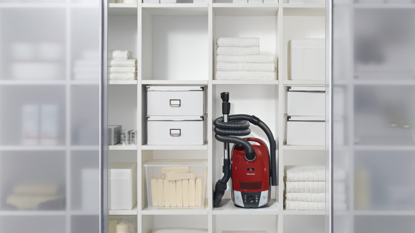 Store small Miele vacuum