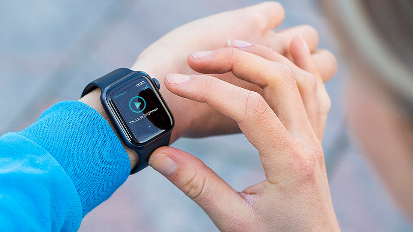 how to use runkeeper with apple watch