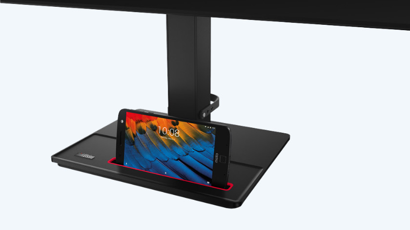 Handyhalterung im Monitorsockel eines Lenovo-Monitors