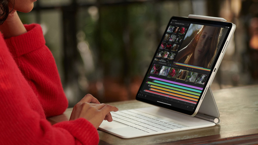 Compare the Apple iPad Pro (2022) to the Apple iPad Pro (2021 