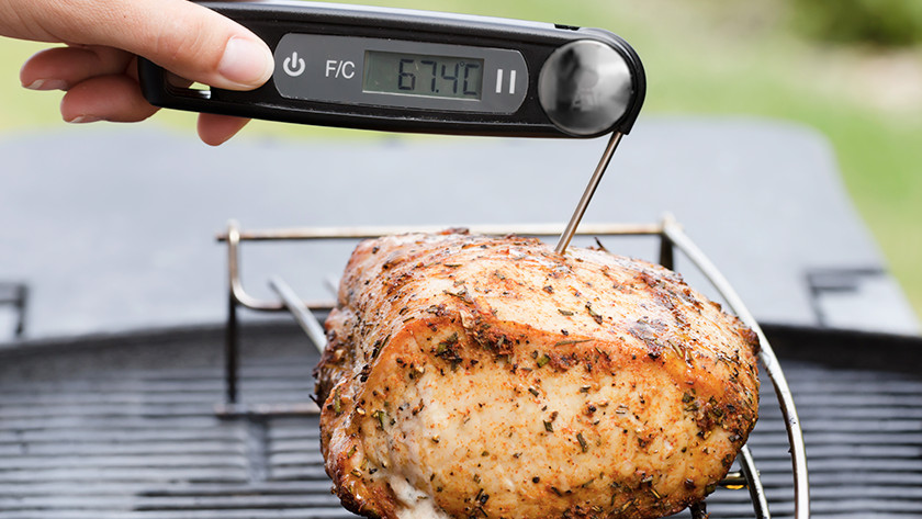 Wie benutzt man ein Fleischthermometer zum Grillen?