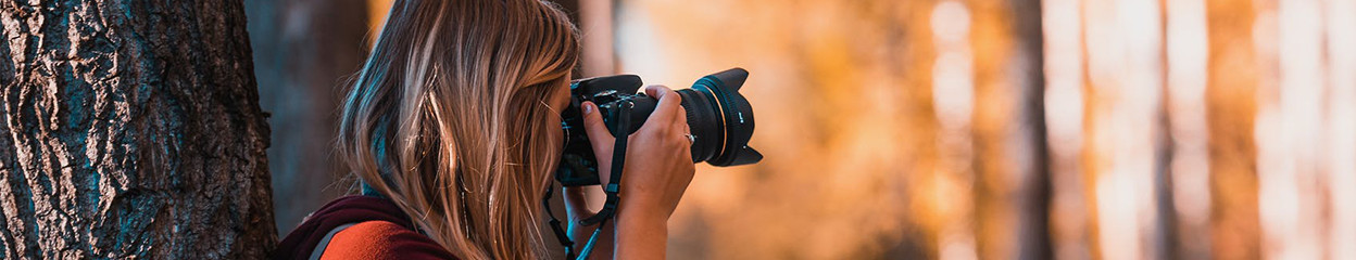 What's the difference between optical zoom and digital zoom?