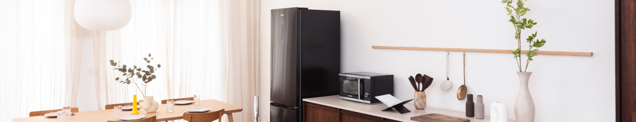 How do you choose a fridge freezer combination?