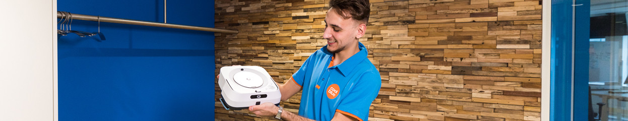 What's a mopping robot and how does it work?