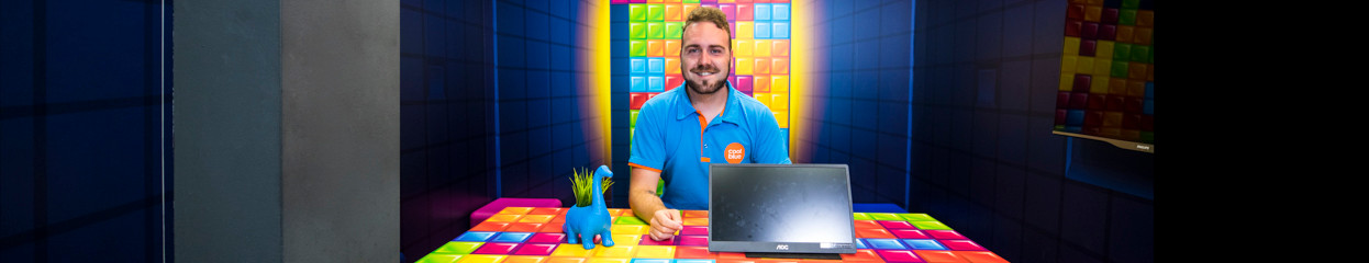 Expert review of the AOC 16T2