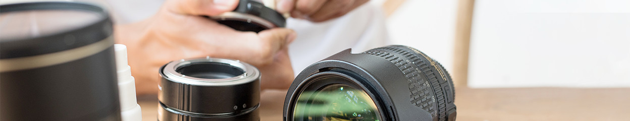 Tips for cleaning a lens