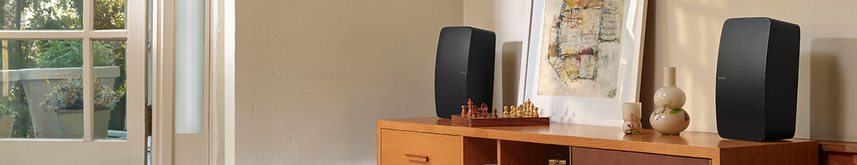 How do you choose a WiFi speaker that suits your room size?