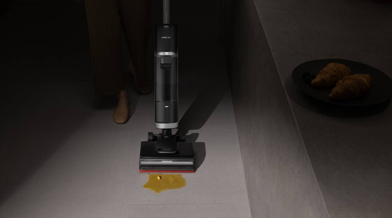 Vacuum and mop in one movement