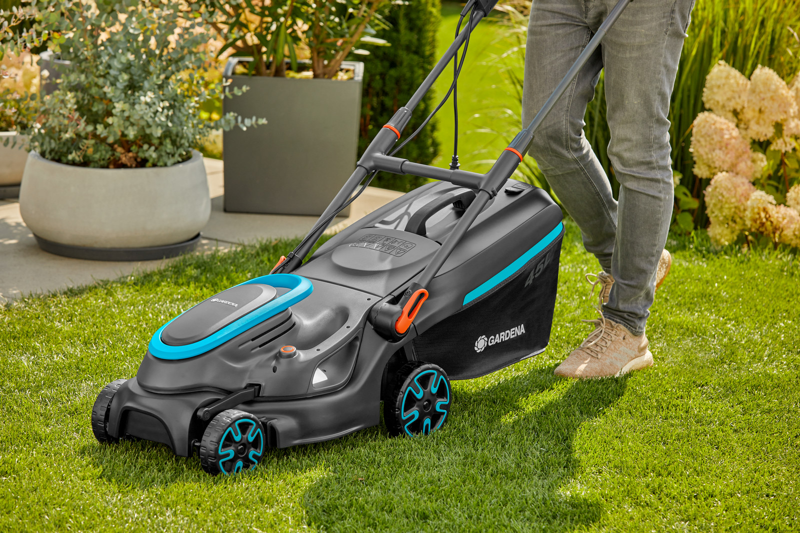 GARDENA cordless lawn mower of the season