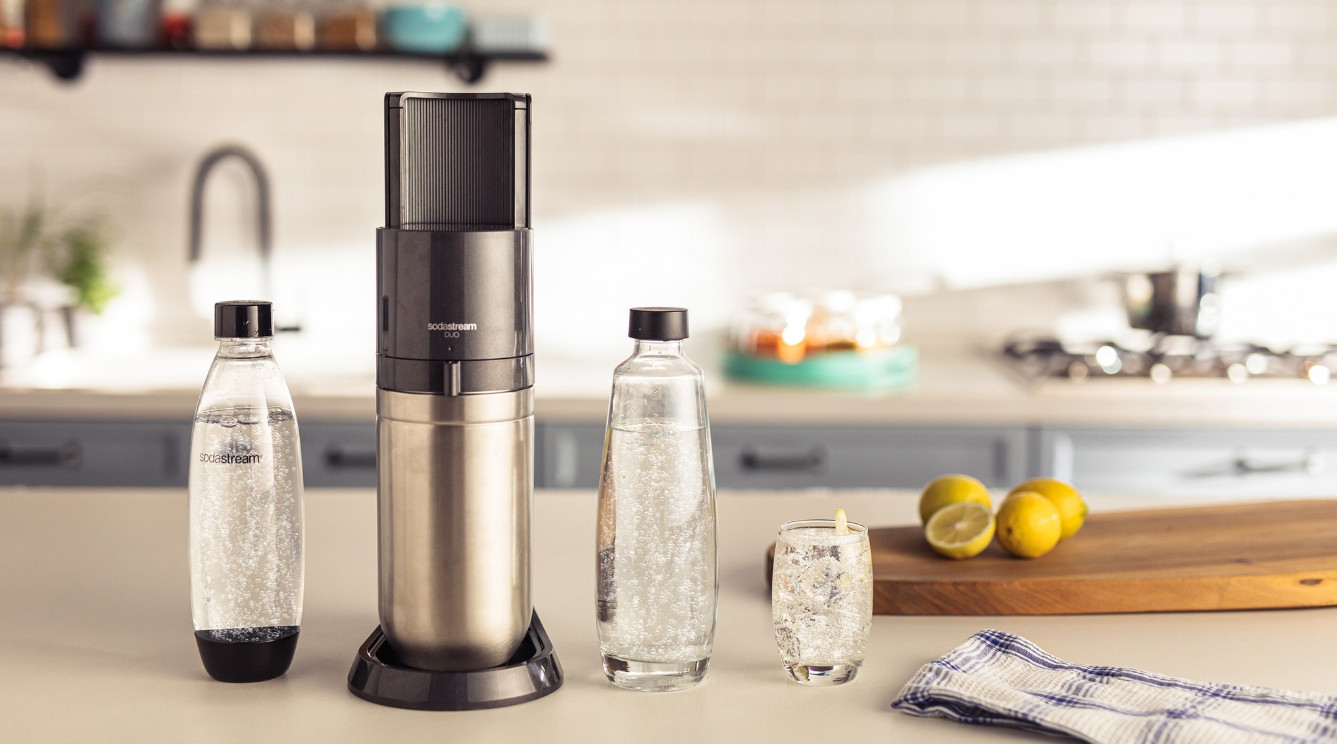 Sprudle stilvoll Wasser mit dem SodaStream Duo Schwarz 