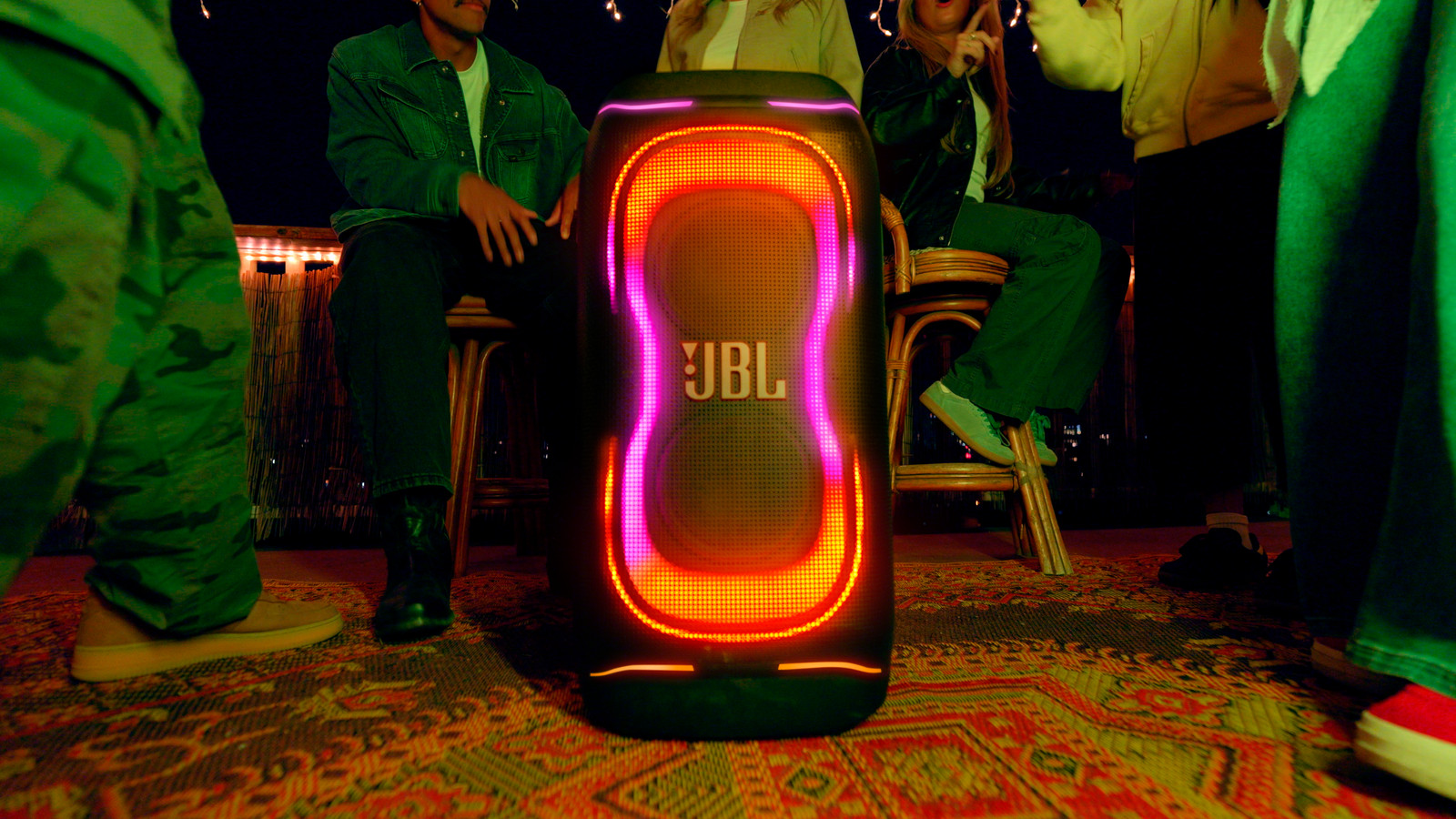 Die neue JBL PartyBox 330